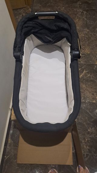 Carro de paseo marca Chicco