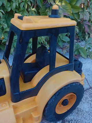Tractor de juguete