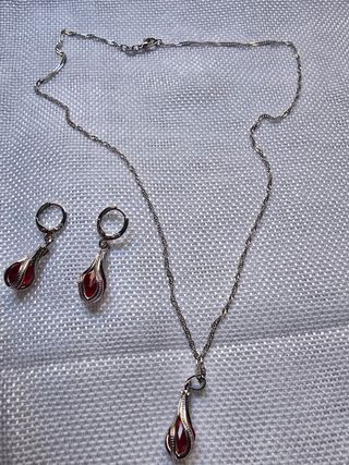 Conjunto collar y pendientes gota roja plata 925