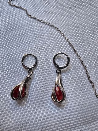 Conjunto collar y pendientes gota roja plata 925