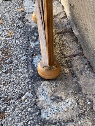 Biombo de madera con celosía