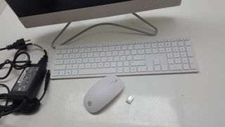 Ordenador HP 22-c0013ns Plata/Blanco