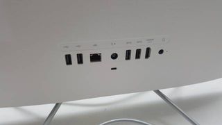 Ordenador HP 22-c0013ns Plata/Blanco