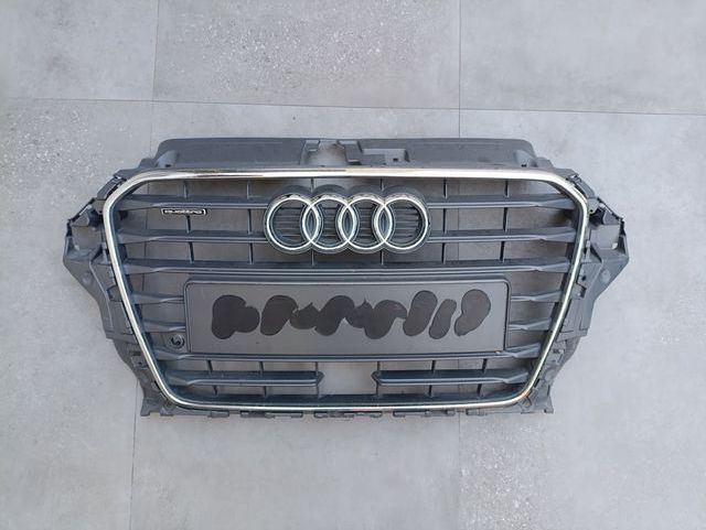 Parrilla rejilla central Audi A3 8V Quattro Radar