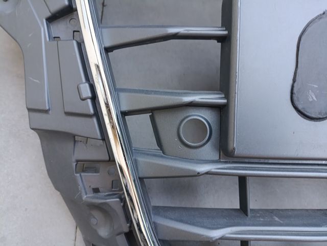 Parrilla rejilla central Audi A3 8V Quattro Radar