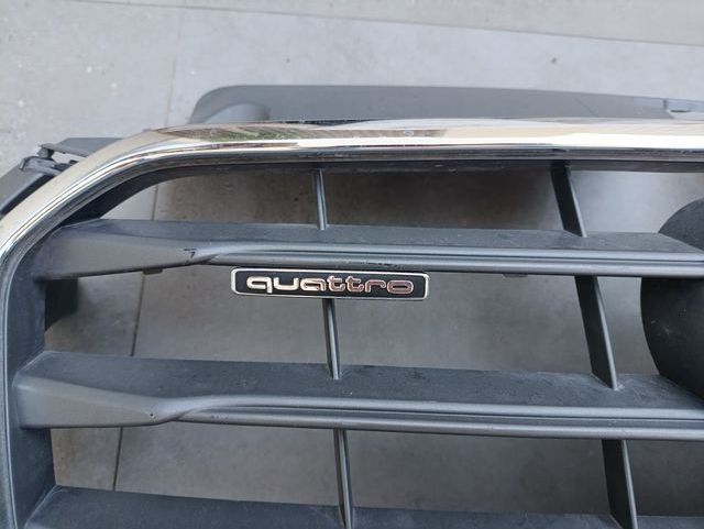 Parrilla rejilla central Audi A3 8V Quattro Radar