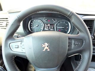 Peugeot Traveller 2019