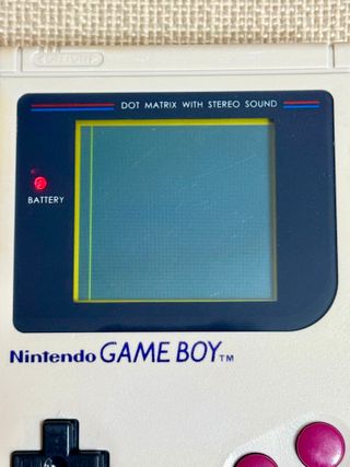 CONSOLA NINTENDO GAME BOY CLÁSICA 