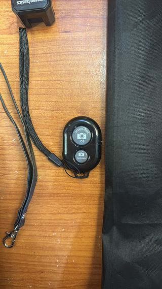 Trípode extensible con mando y bolsa