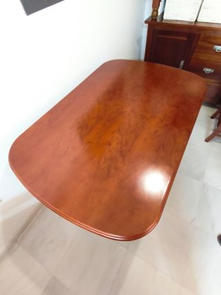 Mesa extensible de madera marrón