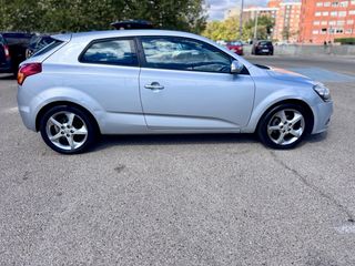 140.000KM Kia Pro_cee’d 1.6 CRDI 130CV – Año 2011 