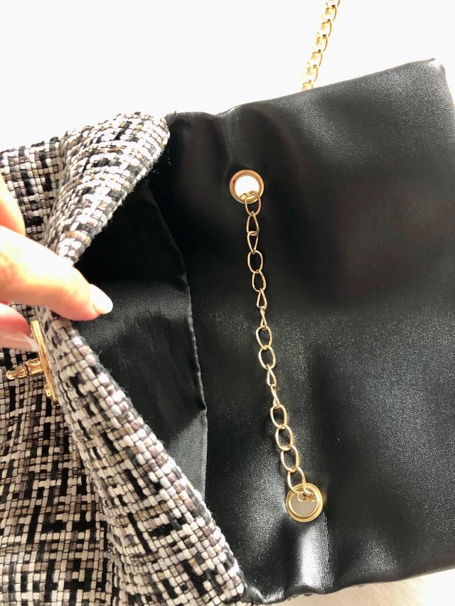 Bolso cuadros con cadena dorada