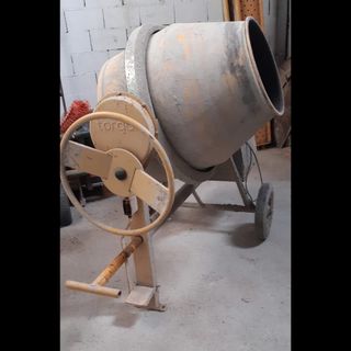 Hormigonera Eléctrica Torgar 250L