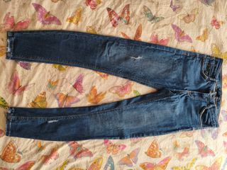 Pantalón pitillo azul