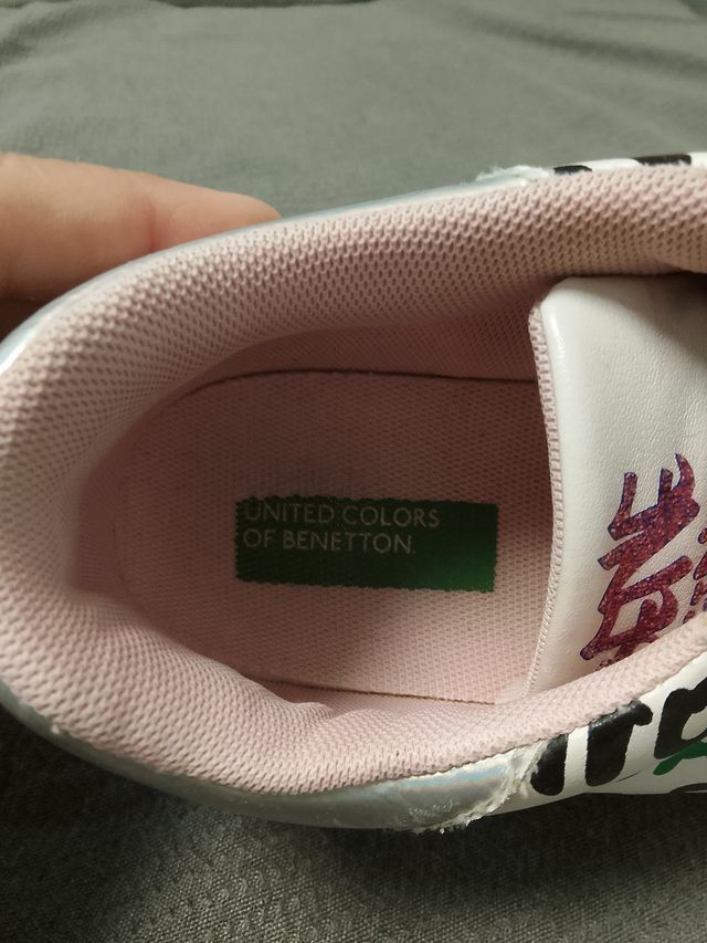 Scarpe Benetton bianche con scritte n. 38