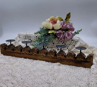 Porta candele in legno intagliato con 5 supporti