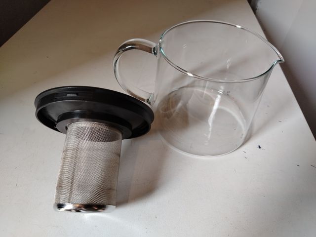 Teiera in vetro con filtro