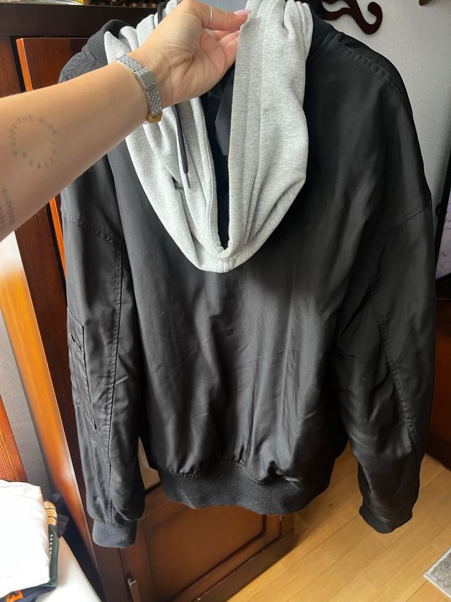 Giacca bomber nera con cappuccio Vans