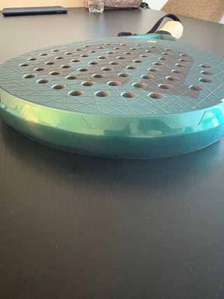 Pala pádel Wilson Blade V3 como nueva