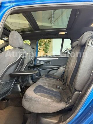 BMW 220d GRAN TOURER Pack M