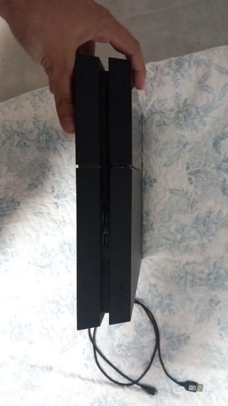 Consola Sony PS4 500GB Negra + Juegos y 2 Mandos.