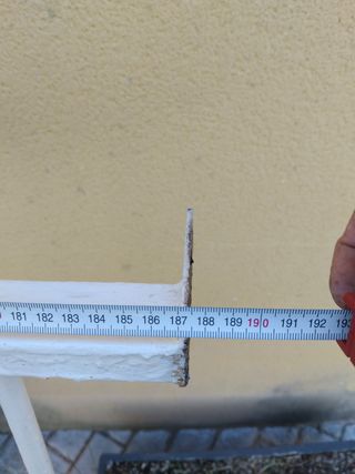 Baranda de balcón blanca