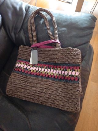 Bolso de playa Parfois multicolor.
