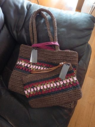 Bolso de playa Parfois multicolor.
