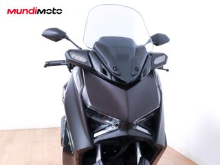 YAMAHA X-MAX 300 TECH MAX