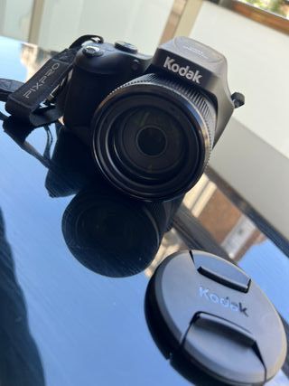 Cámara Kodak Pixpro AZ901 Bridge Digital