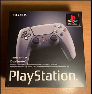 Mando PS5 30 Aniversario