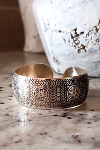 Pulsera Plata Tibetana Círculos Relieve 25mm
