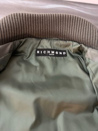 Chaqueta John Richmond acolchada verde oliva