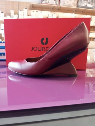 Zapato de tacón Jourdan burdeos