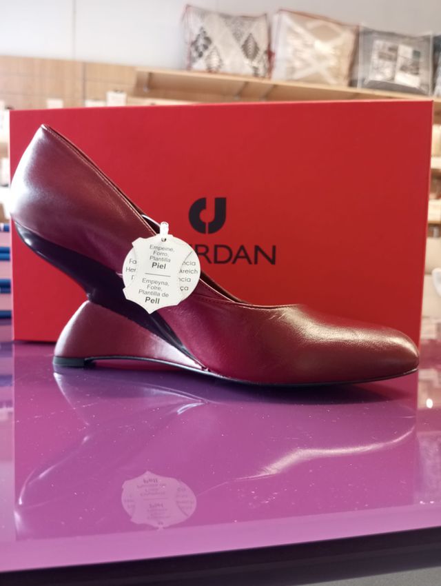 Zapato de tacón Jourdan burdeos