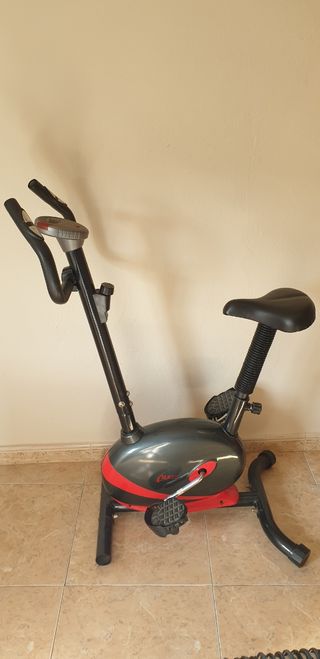 Bicicleta Estática Gris y Roja
