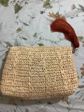 Bolso de paja con flecos naranja