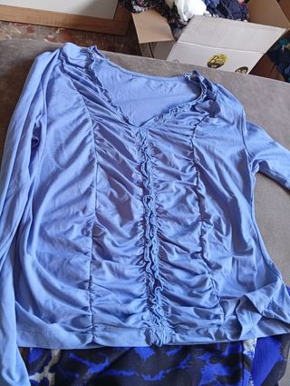 3 Camisetas con volantes