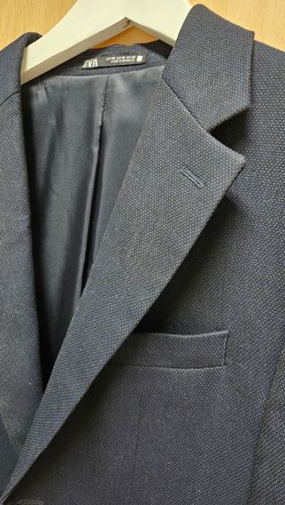 Traje de chaqueta azul marino