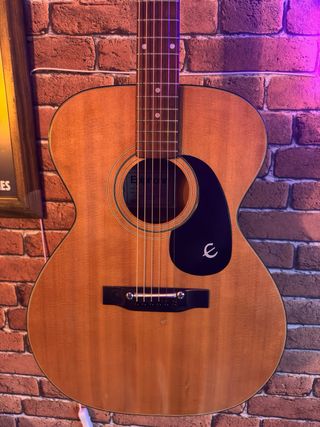 Guitarra Epiphone FT-120 Made in Japan