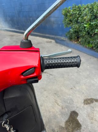 Vespa Piaggio LX 50 (2007) ITV hasta 2026