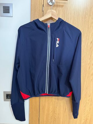 Cortavientos Fila azul y rojo Talla M
