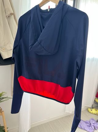 Cortavientos Fila azul y rojo Talla M