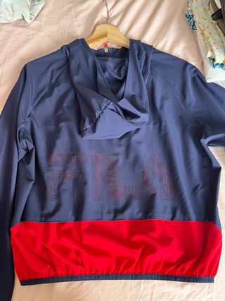 Cortavientos Fila azul y rojo Talla M