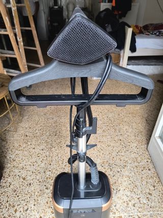 Plancha Vertical Vapor Rowenta