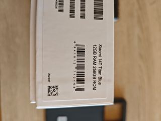 Xiaomi 14t con garanzia + 2 cover + vetro templ