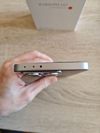 Xiaomi 14t con garanzia + 2 cover + vetro templ