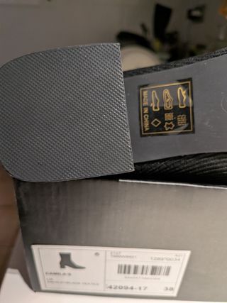 Botines de tacón negros