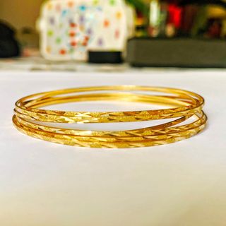 Pulsera de Oro 18 klts. Peso: 19,3 grs. Dama