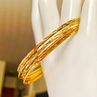 Pulsera de Oro 18 klts. Peso: 19,3 grs. Dama